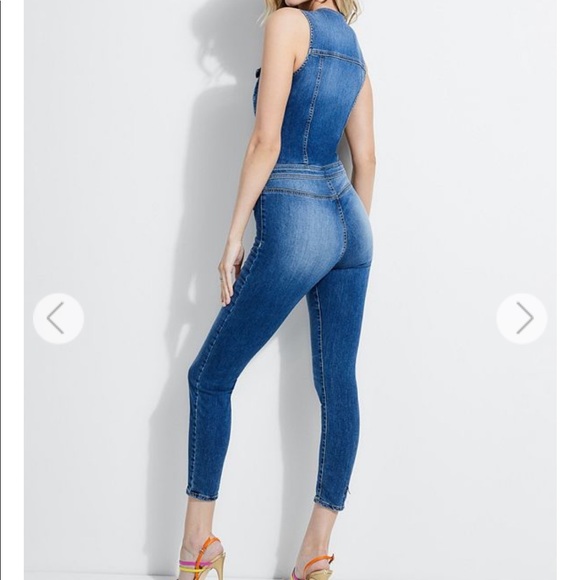 ♥️ NEW Guess JumpSuit - Picture 2 of 8